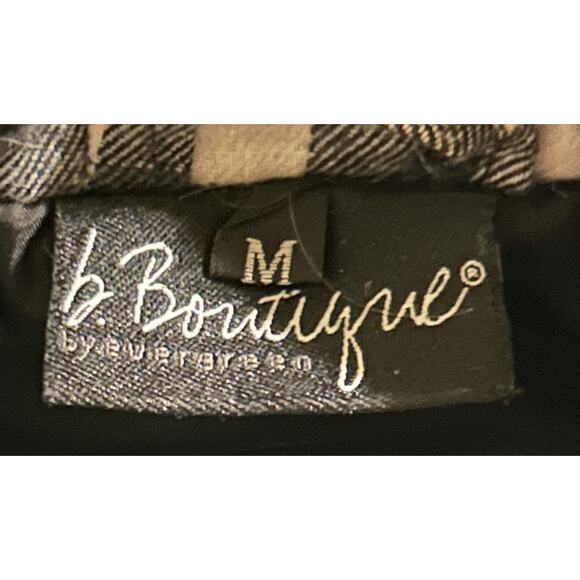 b.Boutique by Evergreen Buffalo Check Puffer Vest Medium - Picture 6 of 7